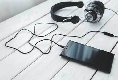 700万高薪疯抢！曼城31岁B席赴意甲真的是养老？巴萨冷眼旁观